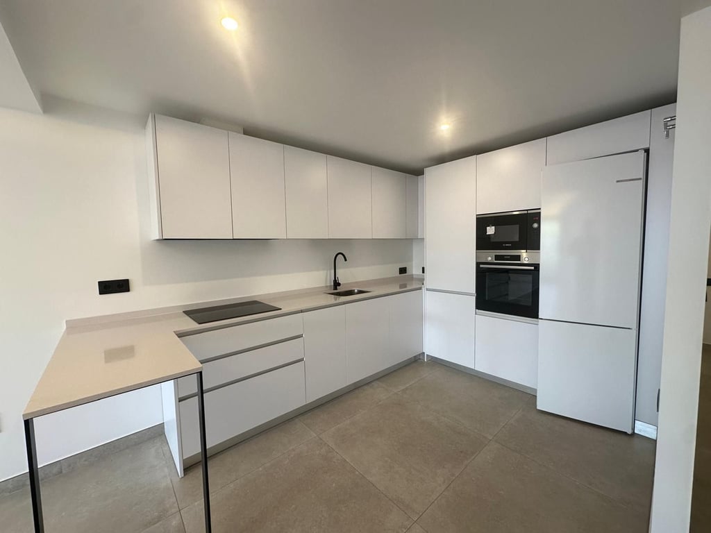 Apartment in Fuengirola - Image 2