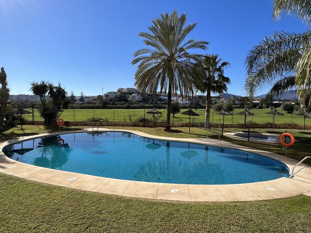 Apartment in Mijas Costa - Image 2