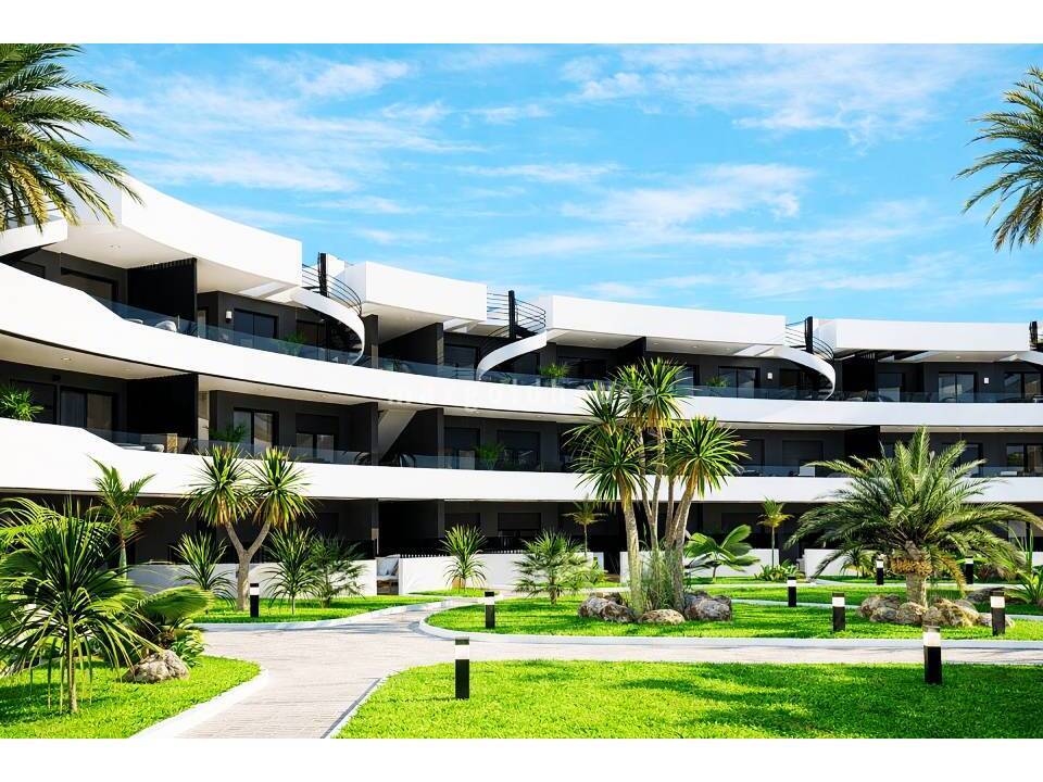 Apartment in Los Alcazares - Image 2