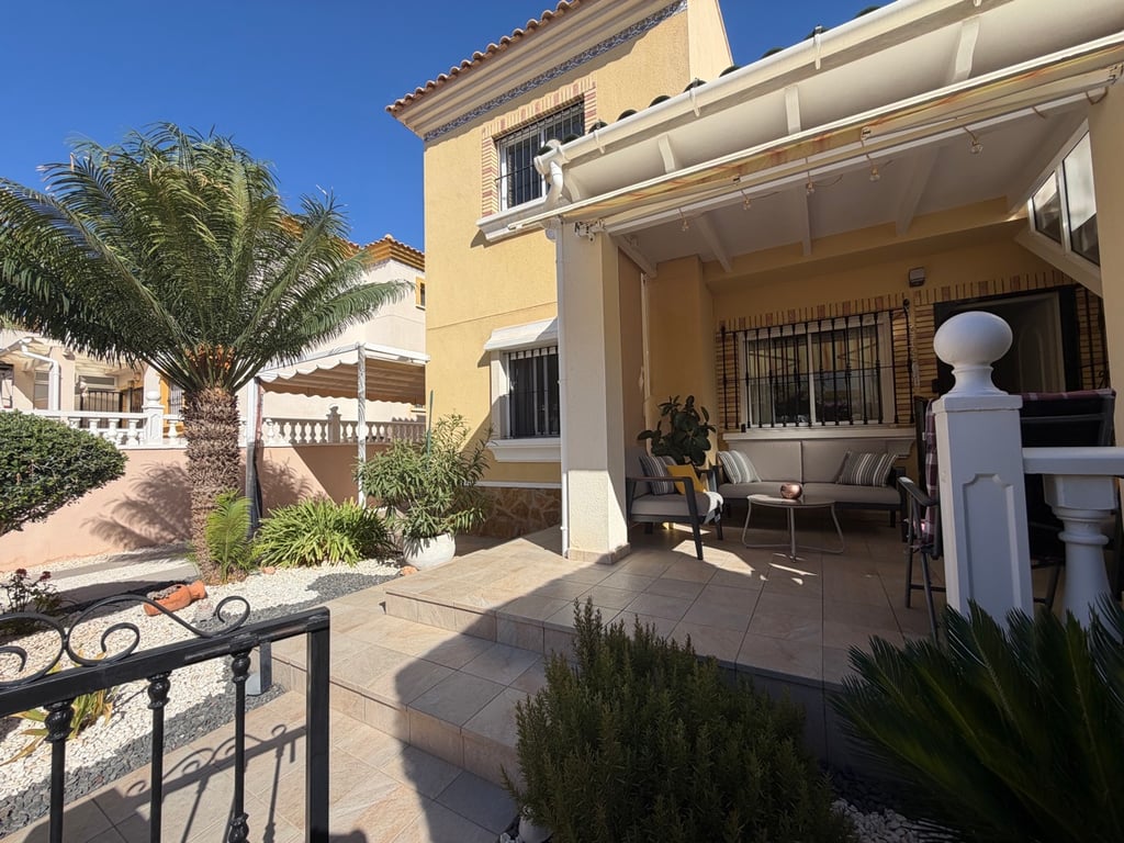 House in Los Dolses - Image 2
