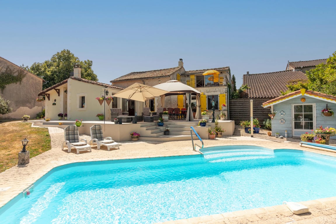 House in Genac