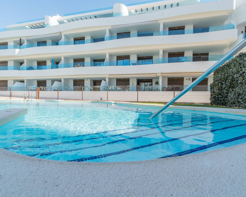 Apartment in Playa Flamenca - Image 3