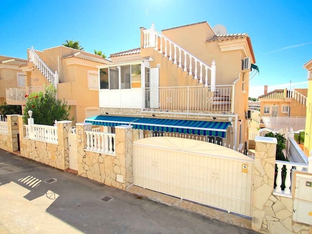 Villa in Villamartin