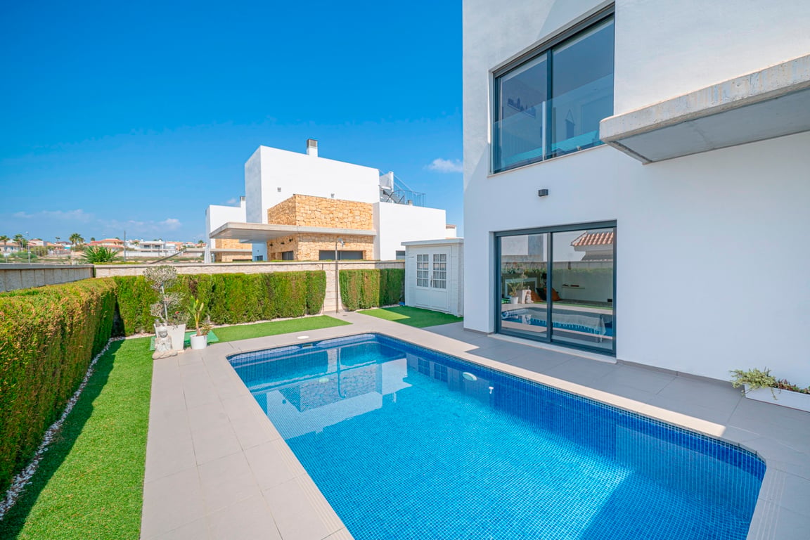 House in Ciudad Quesada - Image 3