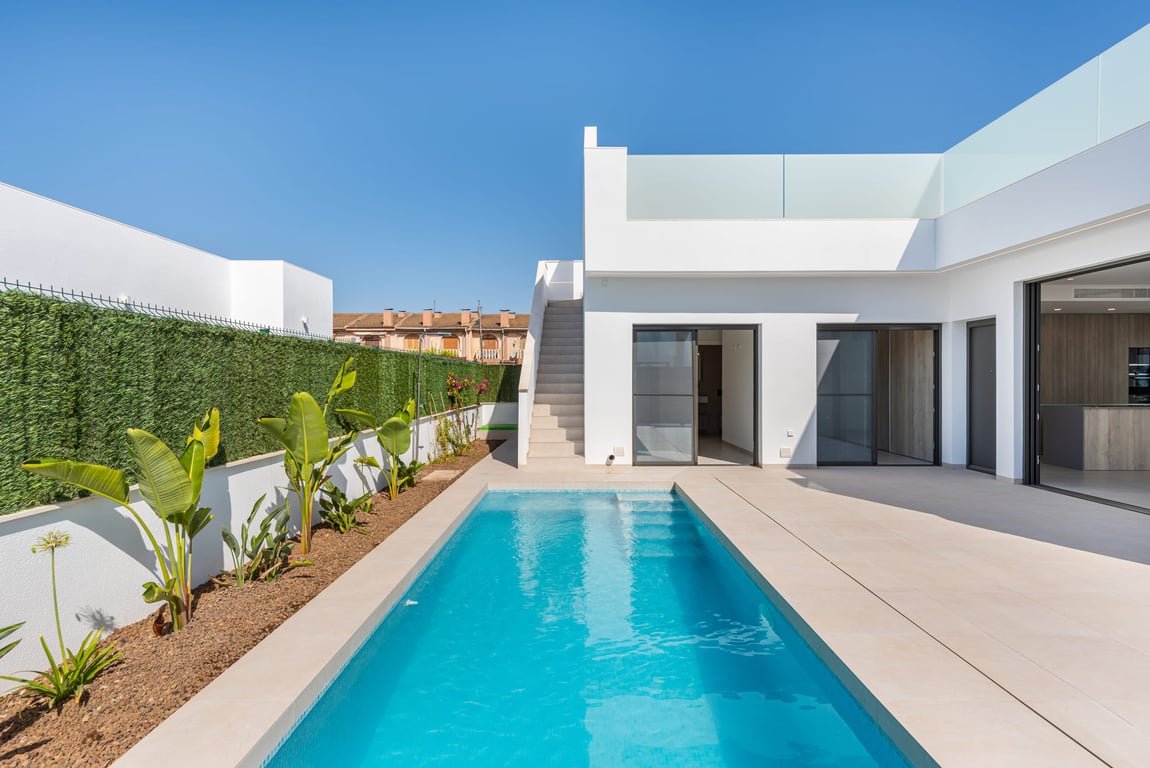 House in Los Alcazares - Image 3