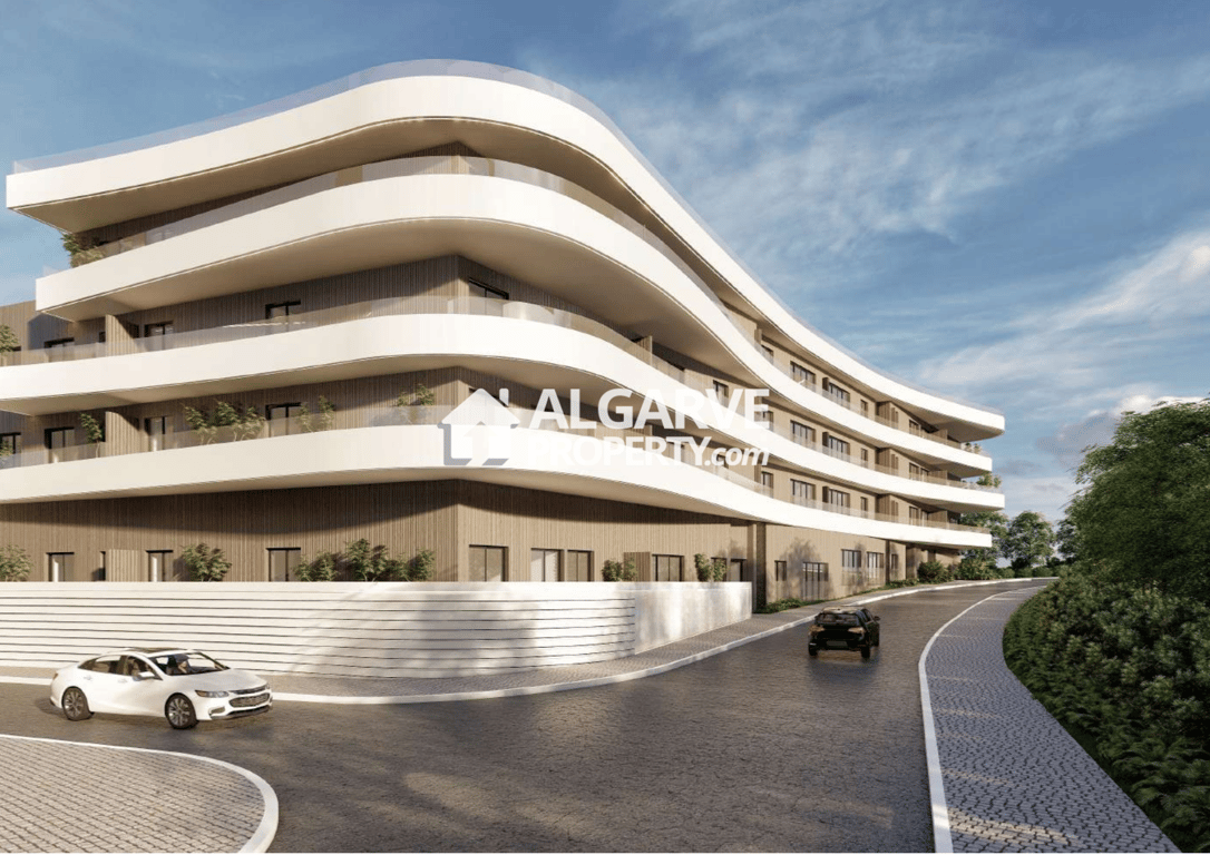 Apartment in Quarteira - Image 2