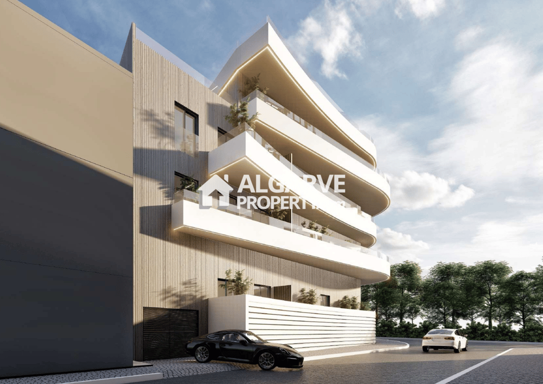 Apartment in Quarteira - Image 3
