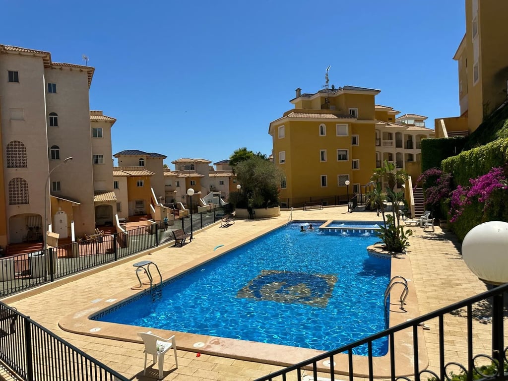 Apartment in Dehesa de Campoamor