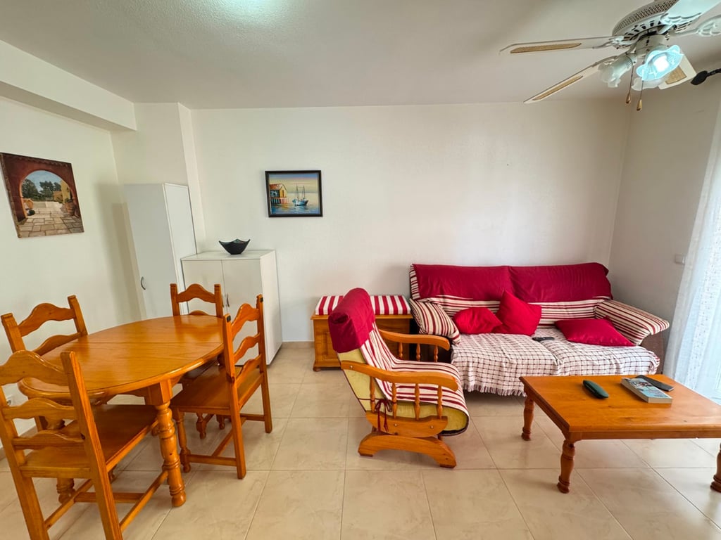 Apartment in Guardamar del Segura - Image 2
