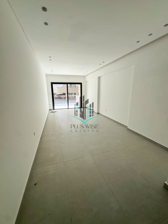 Apartment in Larnaca - Image 2