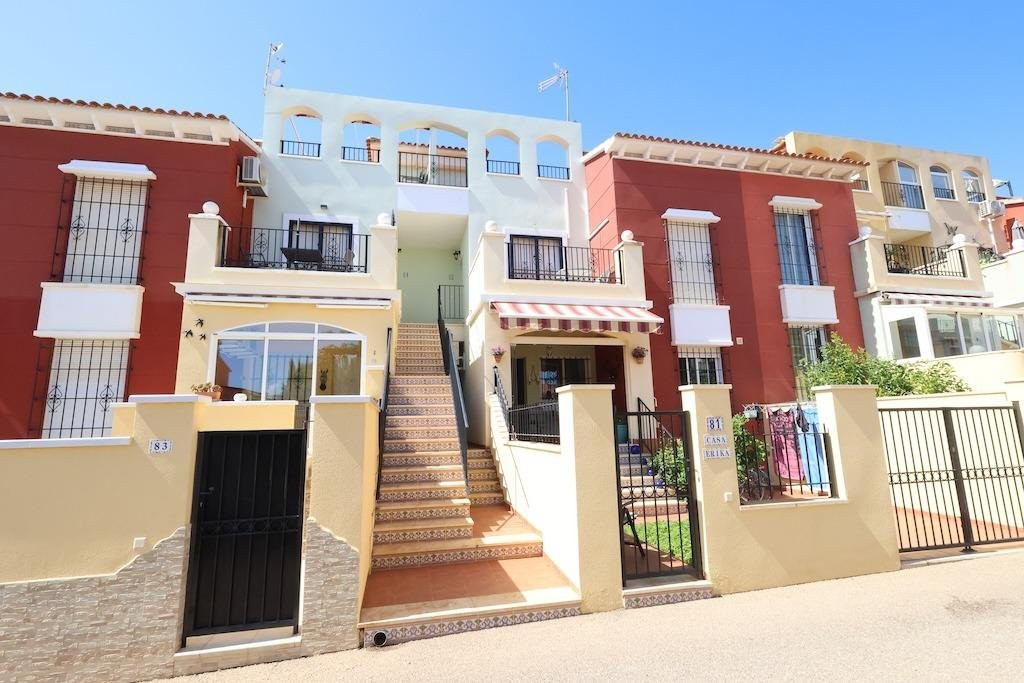 Apartment in Torrevieja - Image 2