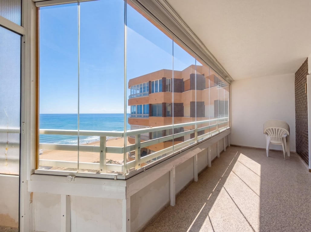 Apartment in Torrelamata - Image 2