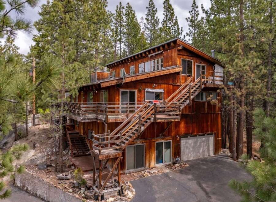 House in Stateline - Image 2