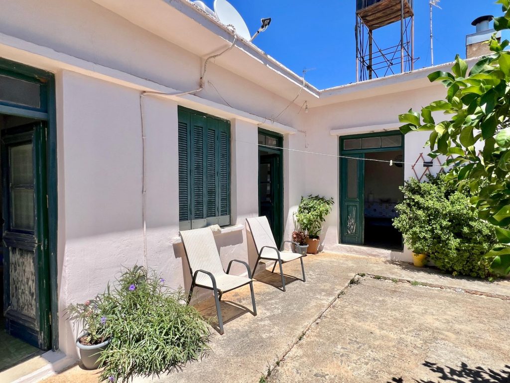House in Karydi - Image 3