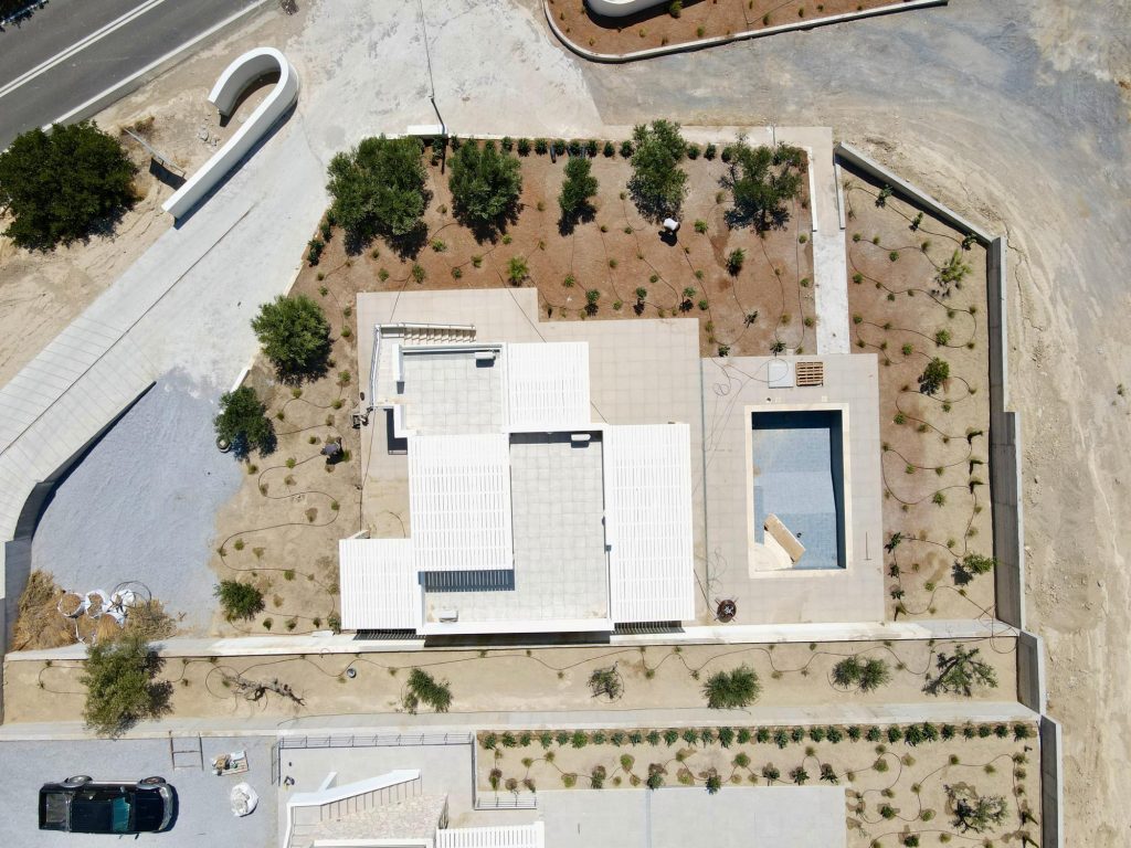House in Makry-Gialos - Image 2