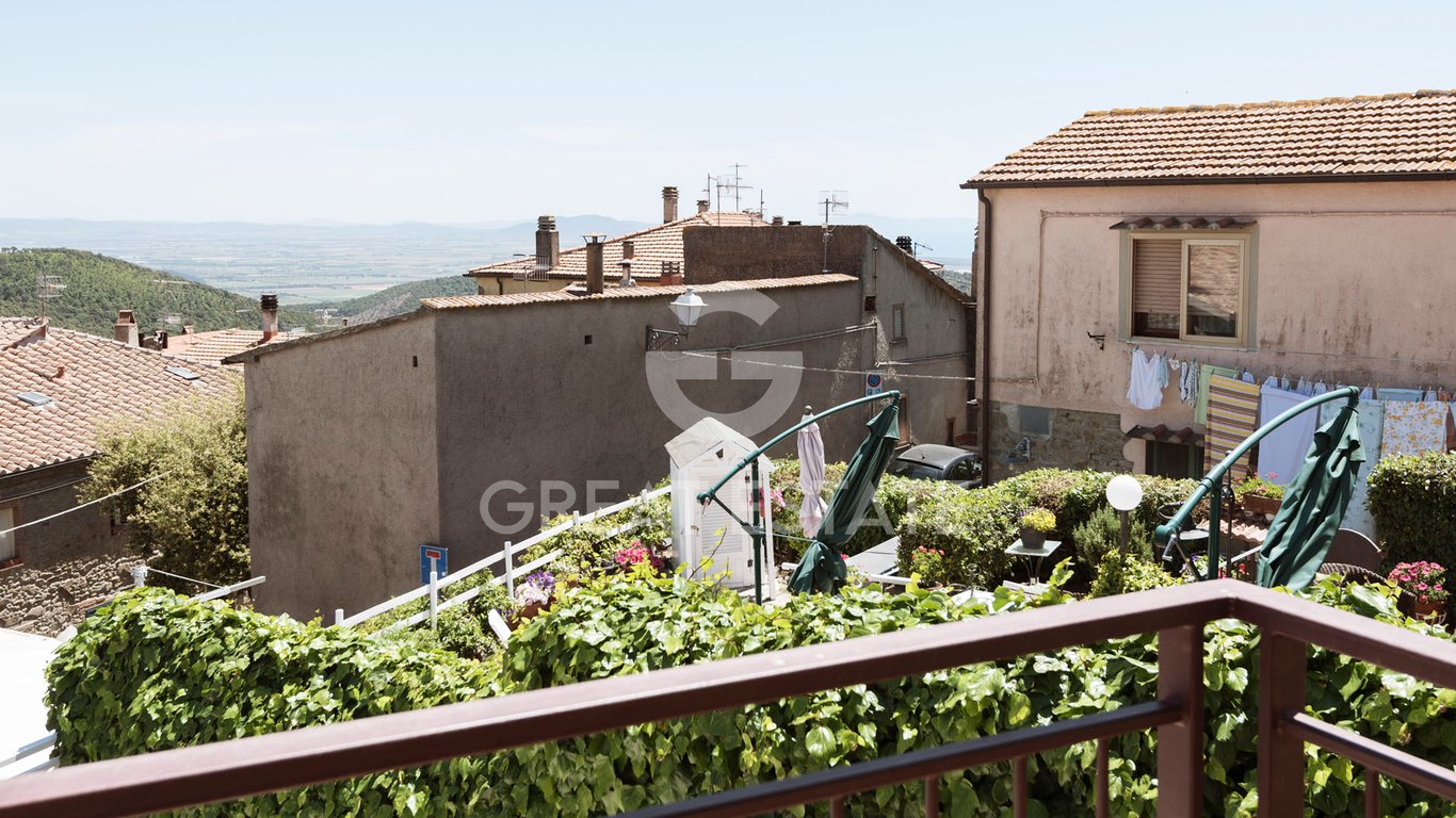 House in Tirli - Image 3