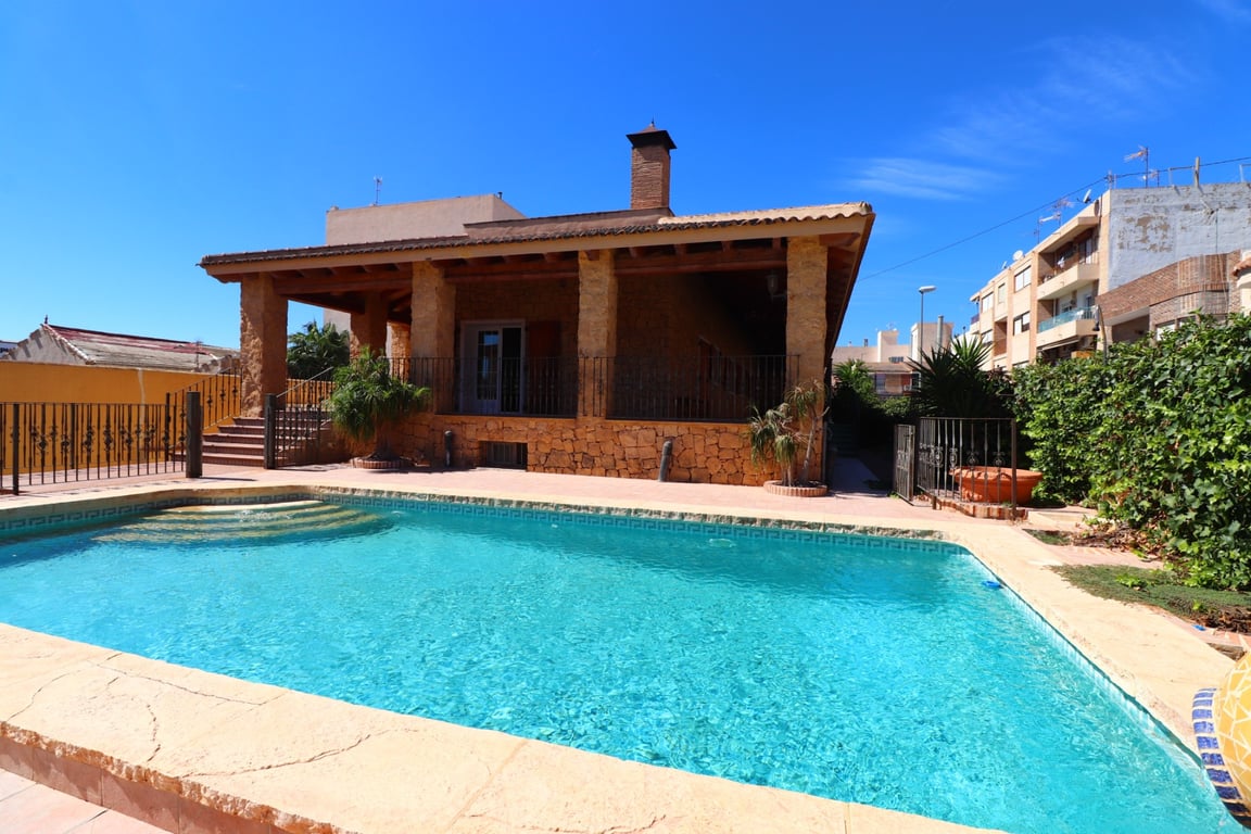 House in Los Palacios