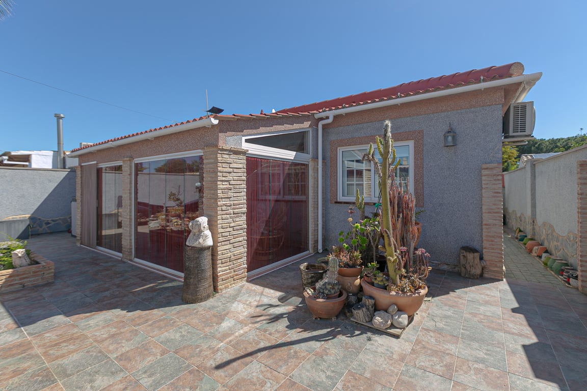 House in Residencia los Altos - Image 2