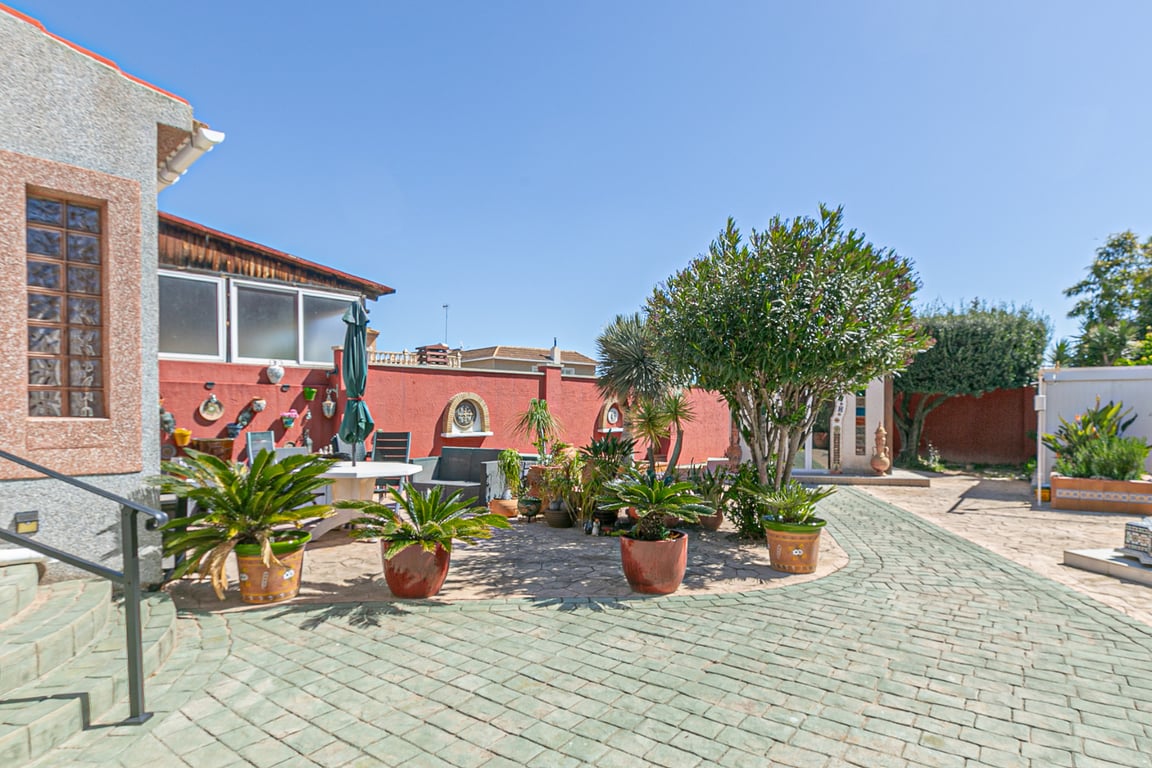House in Residencia los Altos - Image 3