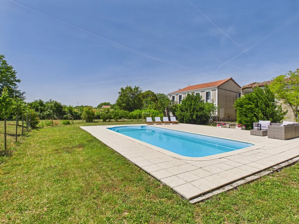 House in Barbezieres - Image 2