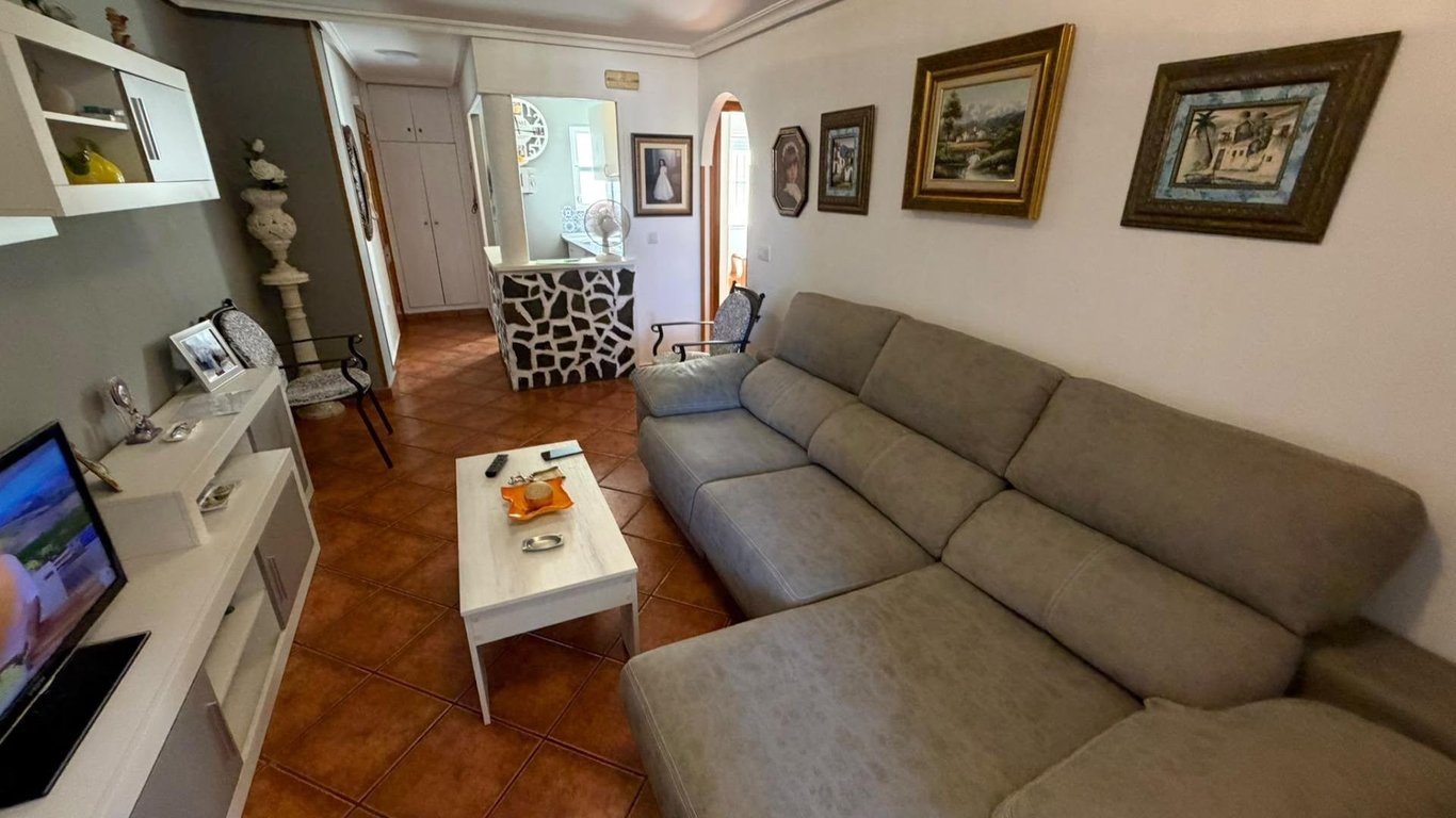 Apartment in Torrevieja - Image 3