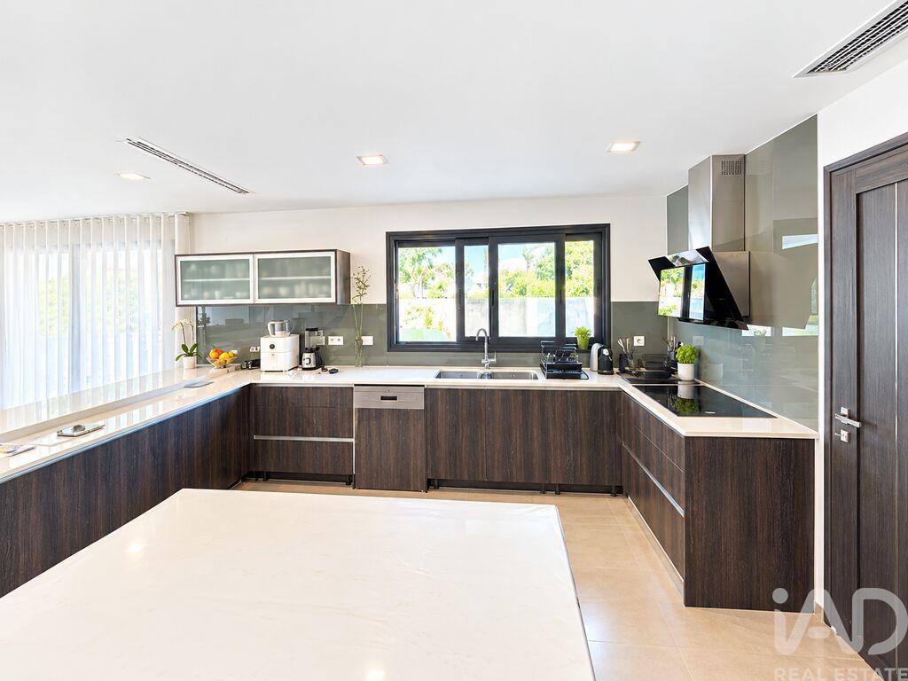 House in Vila Verde - Image 3
