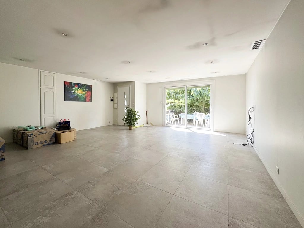 House in Rousset - Image 3