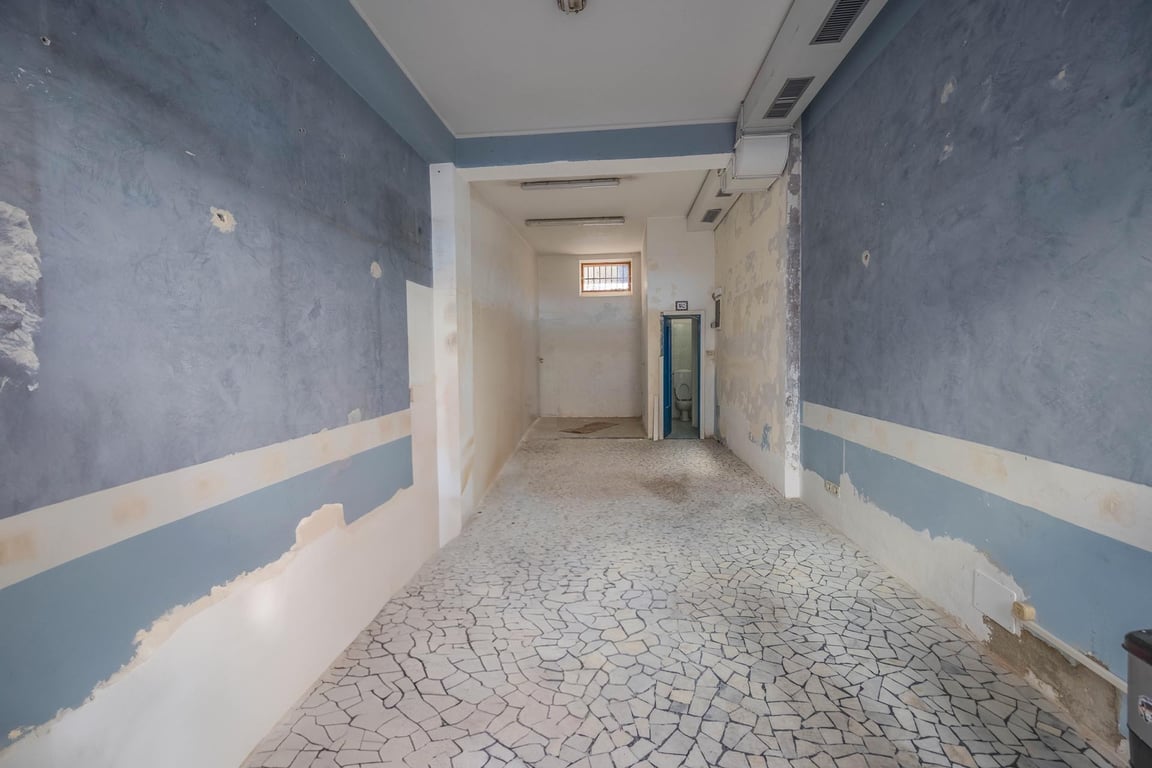 House in Trentino-Alto Adige - Image 2
