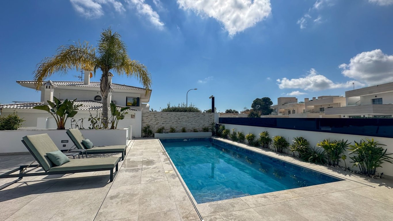 Villa in Villamartin - Image 3