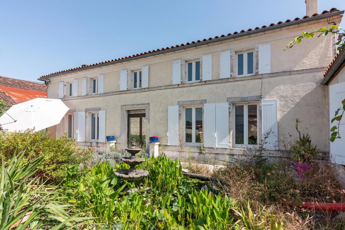 House in Courbillac - Image 2