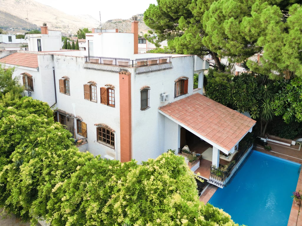 Villa in Lido di Mondello - Image 3