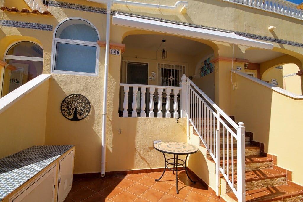 House in Urbanizacion los Balcones - Image 2