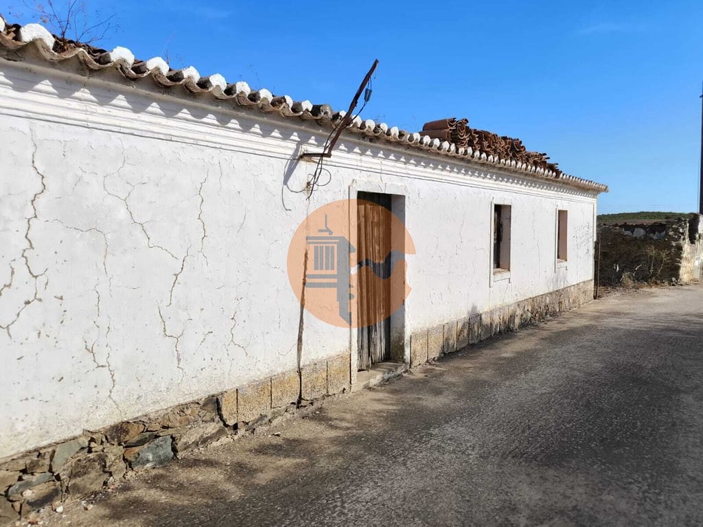 Land in Vaqueiros