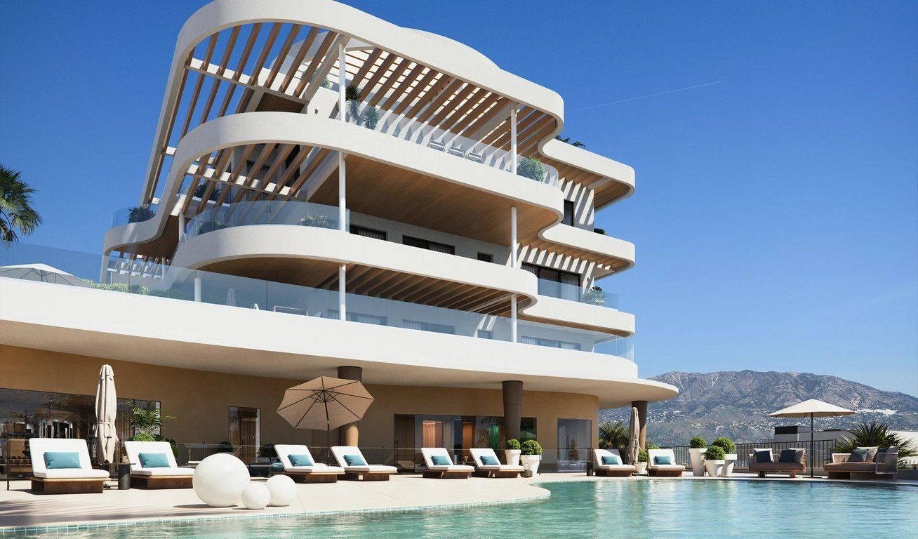 Apartment in Mijas Costa - Image 2