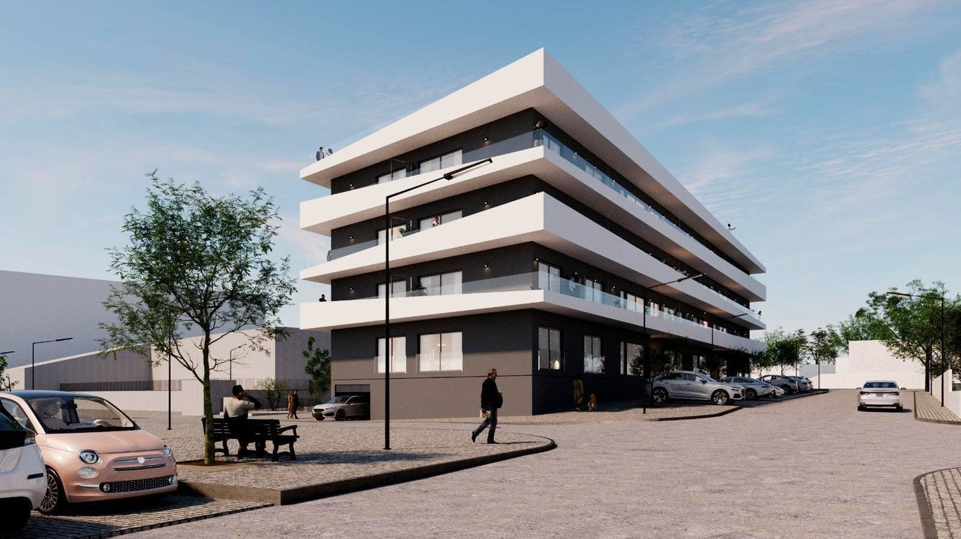 Apartment in Quarteira - Image 2