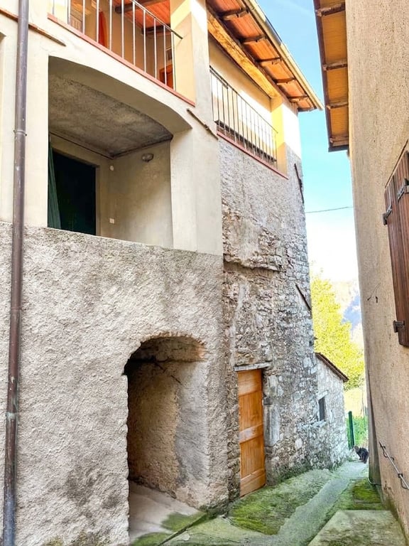 House in Borgo a Mozzano