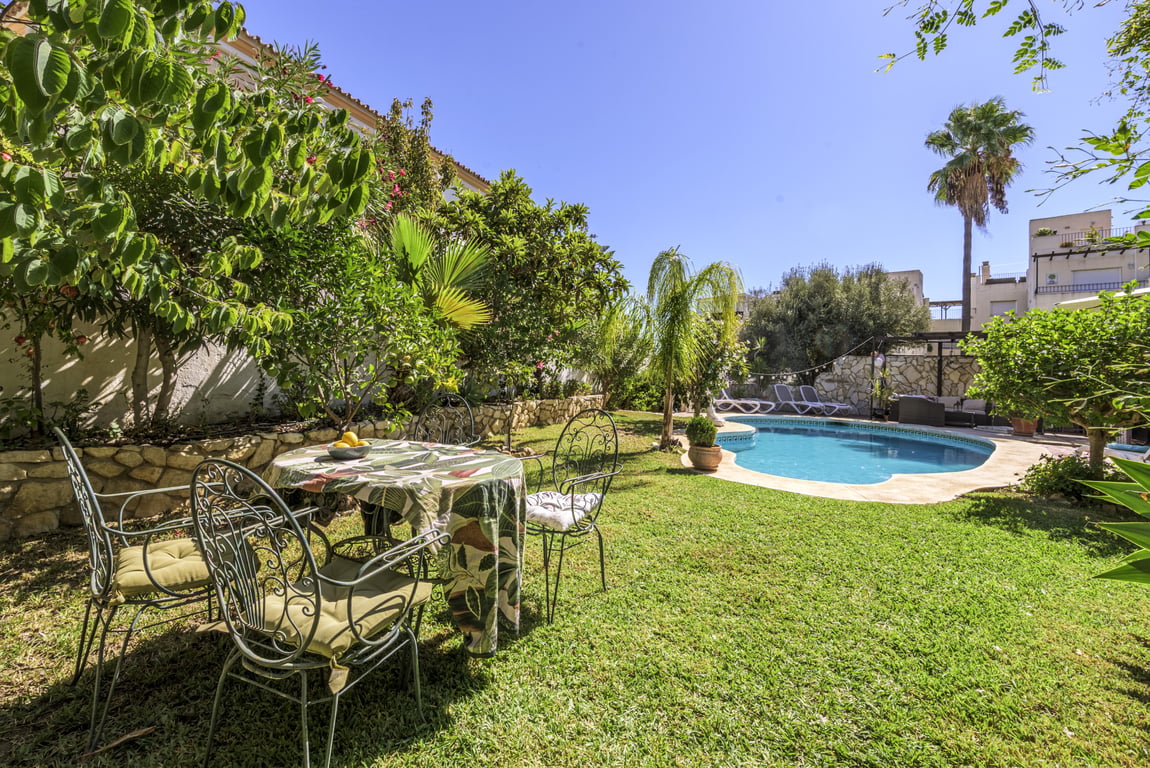 Villa in Mijas Costa - Image 3
