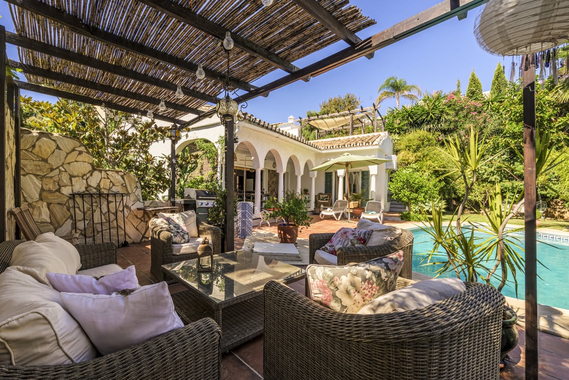Villa in Mijas Costa - Image 2