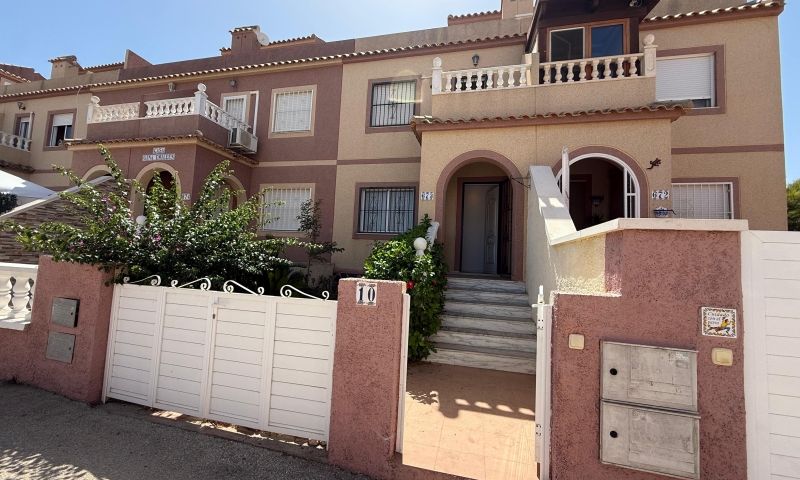 Apartment in Santa Pola - Image 2
