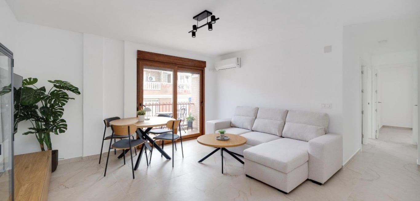 Apartment in Torrevieja - Image 3