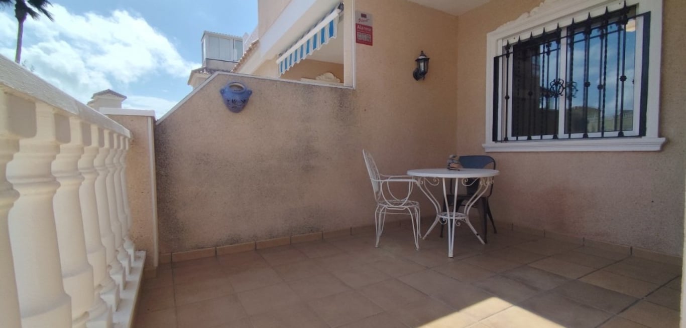 House in La Zenia - Image 2