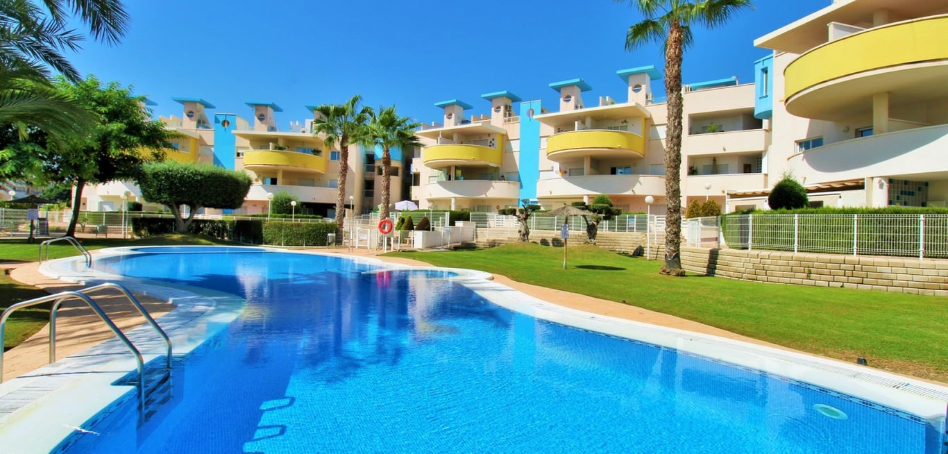Apartment in Villamartin - Image 2