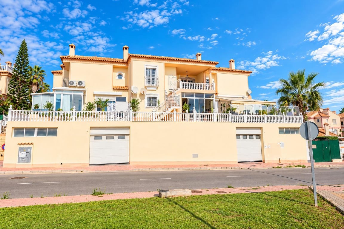 Apartment in Residencia los Altos