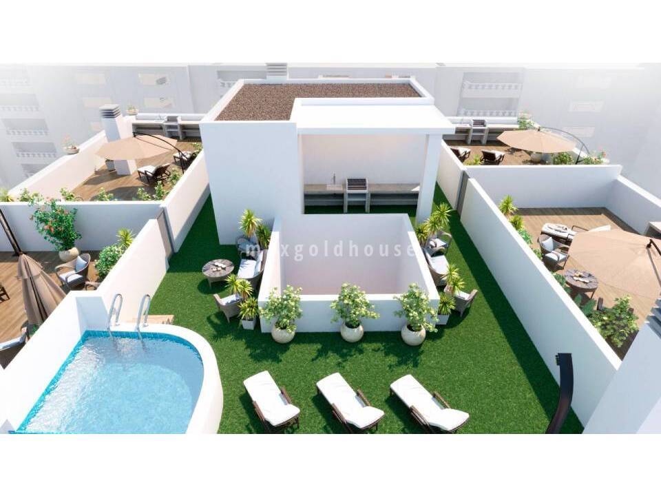 Apartment in Torrevieja - Image 2