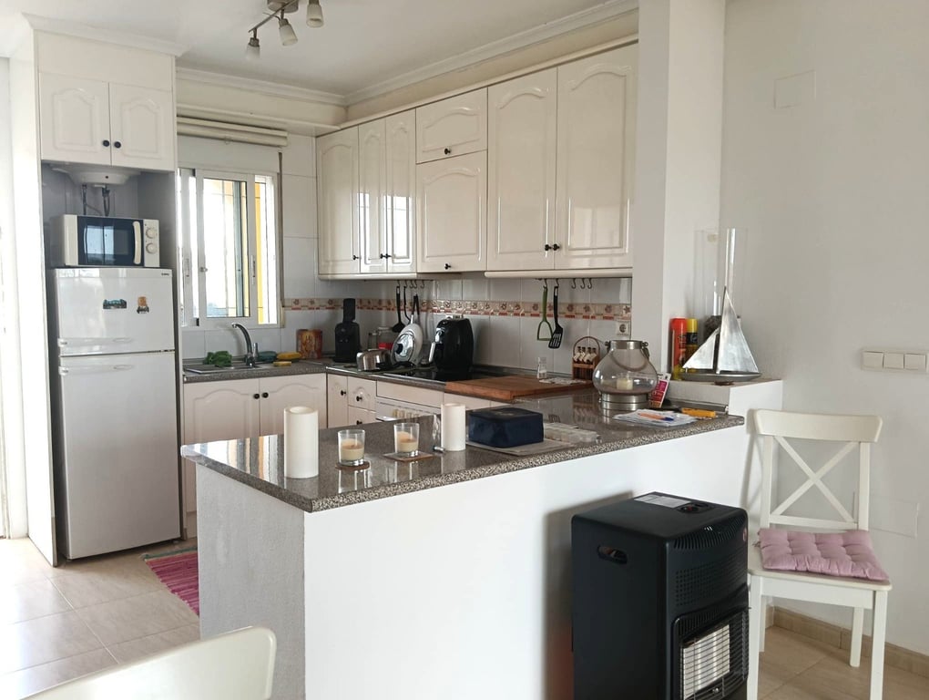 Apartment in Los Montesinos - Image 3