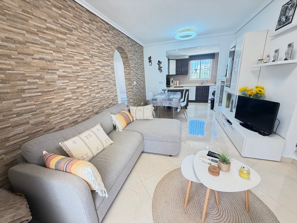 Penthouse in Cabo Roig - Image 3