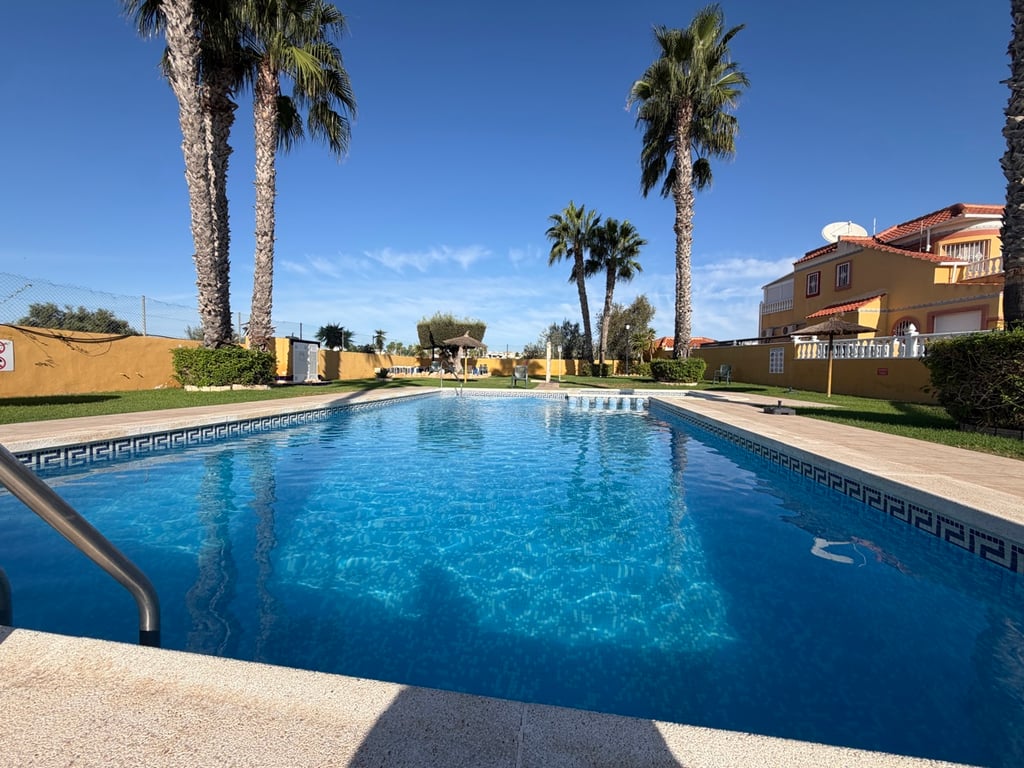 Penthouse in Cabo Roig - Image 2