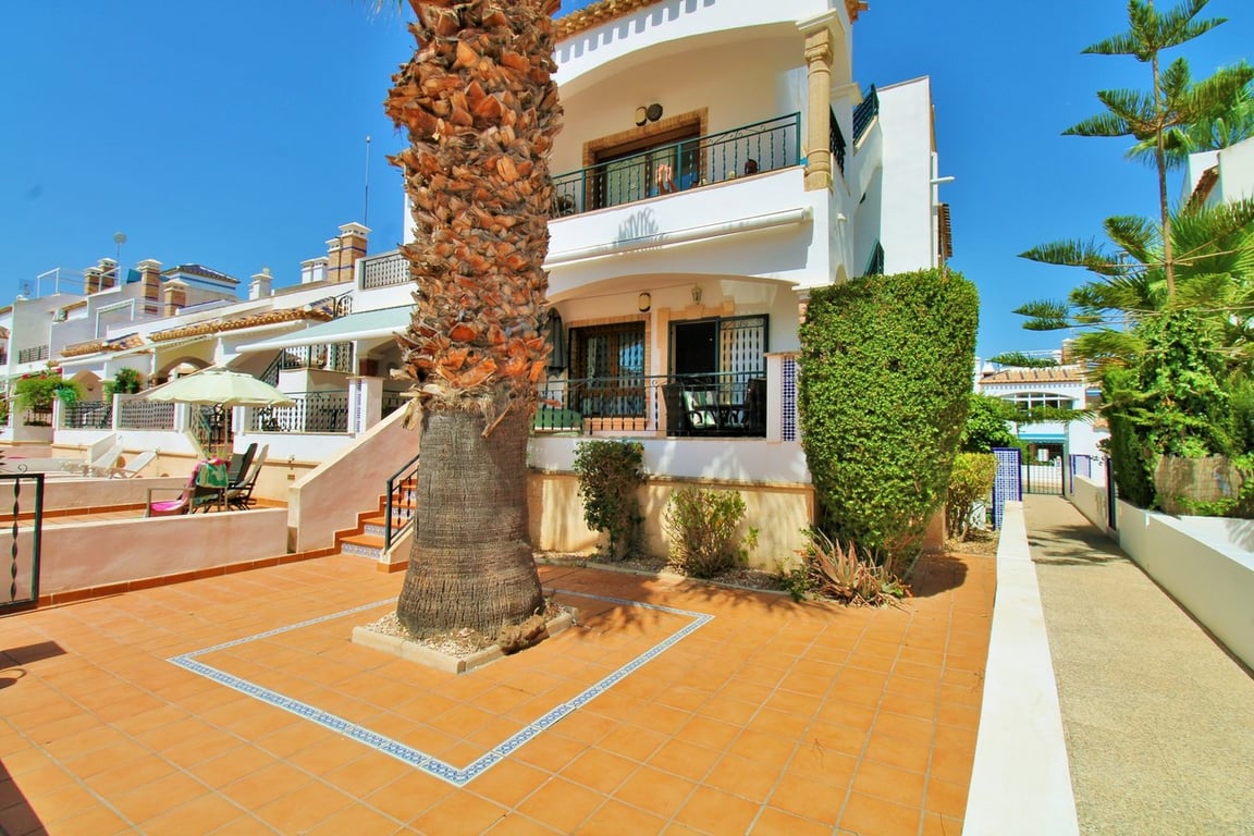 Apartment in Villamartin