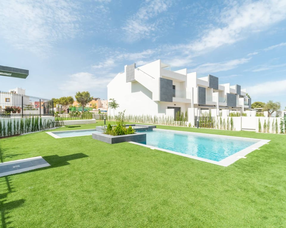 House in La Zenia - Image 2