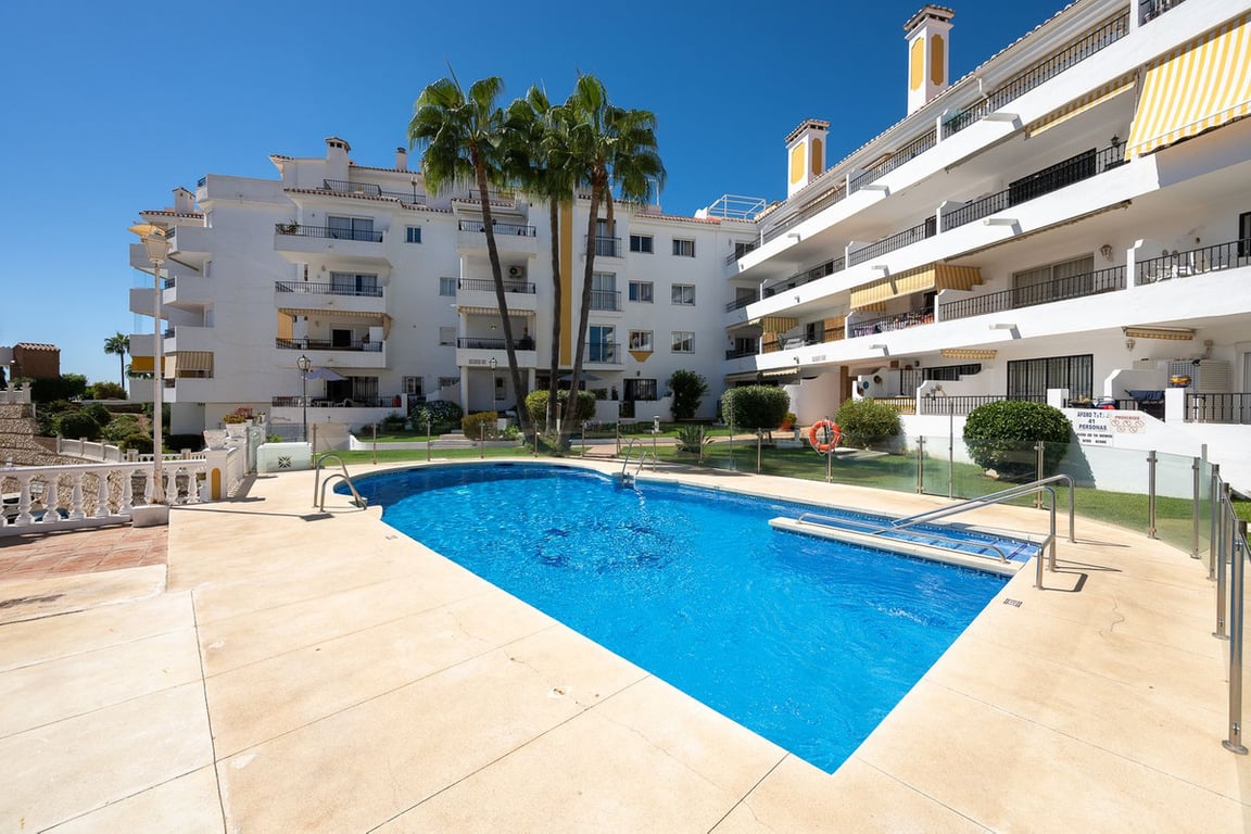 Apartment in Riviera del Sol - Image 2